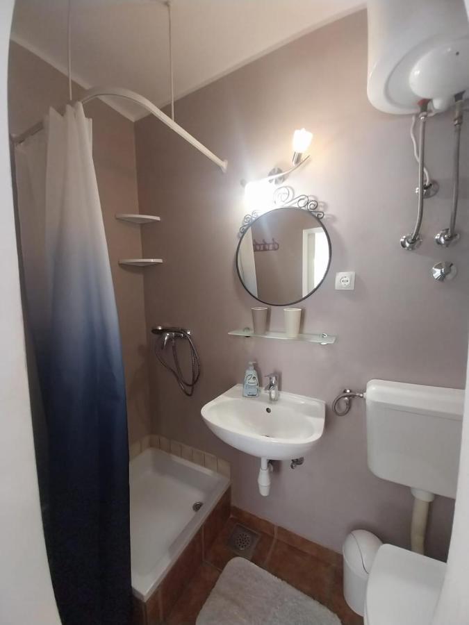 Apartmani Bonavia Jelsa  Eksteriør billede
